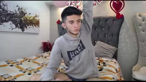 Snapshot of mr_williseo chatting on 02/14/25, 08:26 williseo online show from 02/14/25, 08:26