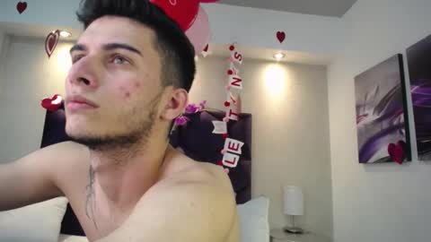 Snapshot of mr_williseo chatting on 02/18/25, 12:37 williseo online show from 02/18/25, 12:37