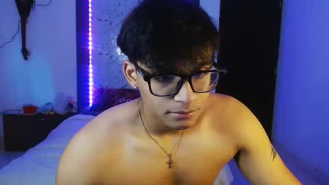 Snapshot of mr_yisuz chatting on 06/01/26, 11:23 yisuz online show from 06/01/26, 11:23