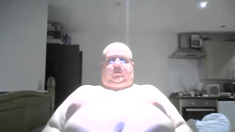 Snapshot of mralistairgoldiegmailcom chatting on 02/05/25, 08:54 Professor-Perv online show from 02/05/25, 08:54