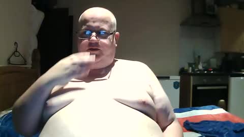 Snapshot of mralistairgoldiegmailcom chatting on 09/22/25, 07:27 Professor-Perv online show from 09/22/25, 07:27