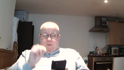 Snapshot of mralistairgoldiegmailcom chatting on 01/10/26, 11:12 Professor-Perv online show from 01/10/26, 11:12