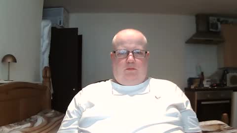 Snapshot of mralistairgoldiegmailcom chatting on 04/20/26, 10:18 Professor-Perv online show from 04/20/26, 10:18