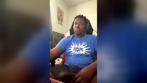 Snapshot of mrbbcant chatting on 01/13/26, 04:56 mrbbcant online show from 01/13/26, 04:56