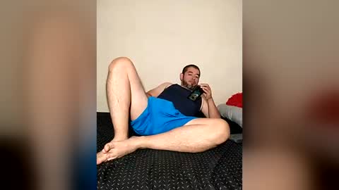 Snapshot of mrbearfreaky chatting on 07/08/26, 10:09 MBF online show from 07/08/26, 10:09