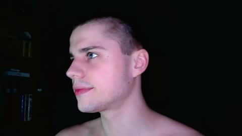 Snapshot of mrbepsik chatting on 03/05/26, 04:03 Mr Roman online show from 03/05/26, 04:03