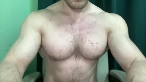 Snapshot of mrbiceps_23 chatting on 01/25/25, 06:23 Mrbiceps23 online show from 01/25/25, 06:23