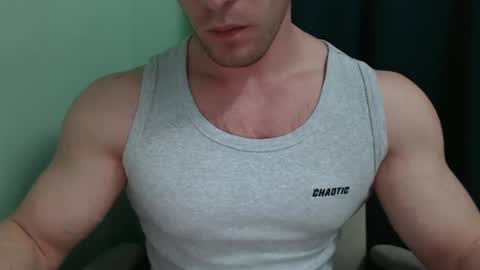 Snapshot of mrbiceps_23 chatting on 02/15/25, 04:12 Mrbiceps23 online show from 02/15/25, 04:12