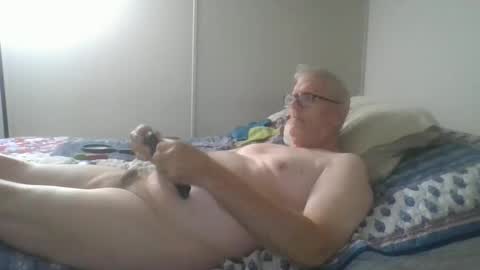 Snapshot of mrbill55 chatting on 01/24/25, 10:21 mrbill55 online show from 01/24/25, 10:21