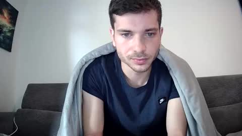 Snapshot of mrboyyyy chatting on 10/07/25, 12:46 ... online show from 10/07/25, 12:46