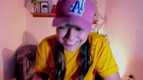 Laura online show from 02/18/25, 03:31