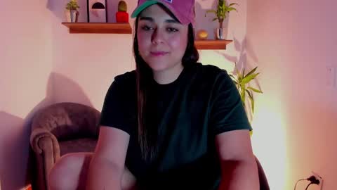 Laura online show from 02/21/25, 02:50