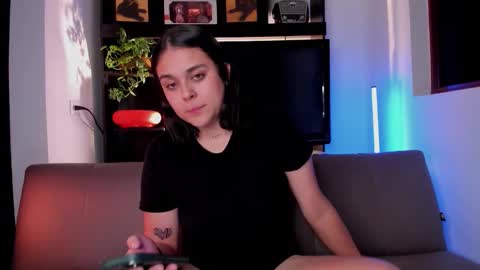 Laura online show from 09/09/25, 05:40