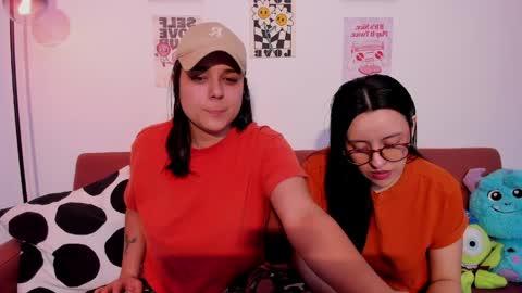 Laura online show from 05/15/26, 02:07