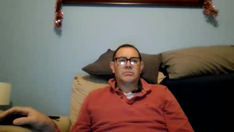 Snapshot of mrcaruso chatting on 12/22/25, 06:32 Mrcaruso online show from 12/22/25, 06:32