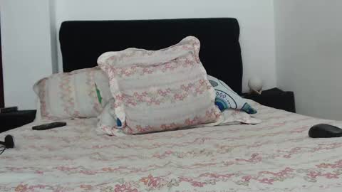 Snapshot of mrcock_col chatting on 02/09/25, 12:39 mrcock_col online show from 02/09/25, 12:39