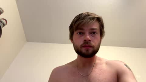 Snapshot of mrcoolguy68 chatting on 01/19/26, 04:22 mrcoolguy68 online show from 01/19/26, 04:22