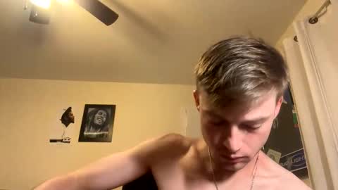 Snapshot of mrcoolguy68 chatting on 03/24/26, 12:10 mrcoolguy68 online show from 03/24/26, 12:10