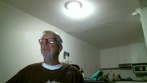 Snapshot of mrcreek1531 chatting on 06/17/26, 07:33 mrcreek1531 online show from 06/17/26, 07:33
