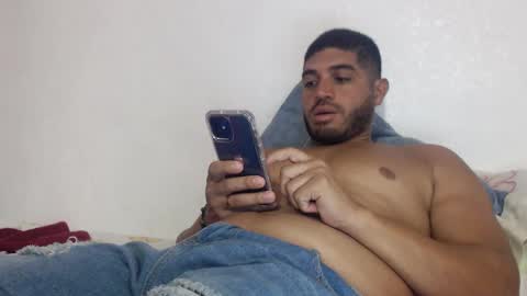 Snapshot of mrcum24 chatting on 10/08/25, 09:23 Will online show from 10/08/25, 09:23