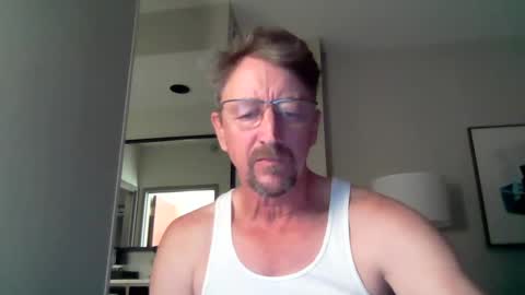 Snapshot of mrcumstain chatting on 01/23/25, 03:48 mrcumstain online show from 01/23/25, 03:48