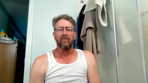 Snapshot of mrcumstain chatting on 10/01/25, 06:03 mrcumstain online show from 10/01/25, 06:03