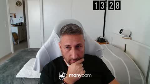 Snapshot of mrdr0o0o chatting on 11/07/25, 12:27 mrdr0o0o online show from 11/07/25, 12:27