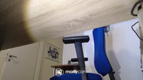 Snapshot of mrduplo1975 chatting on 02/02/25, 04:43 MrJohnsen1975 online show from 02/02/25, 04:43