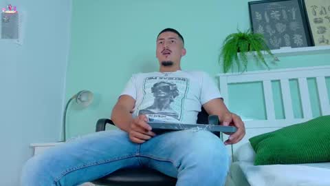 Mr Fox online show from 09/27/25, 07:41