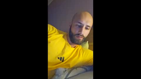Snapshot of mrga591904 chatting on 02/25/26, 06:34 mrga591904 online show from 02/25/26, 06:34
