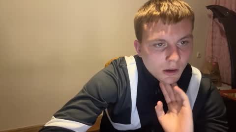 Max online show from 10/09/25, 07:12