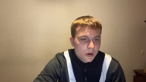 Max online show from 10/10/25, 07:35