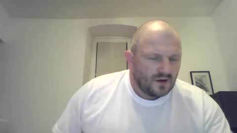 Snapshot of mrhotsex69 chatting on 09/16/25, 08:54 mrhotsex69 online show from 09/16/25, 08:54