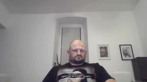Snapshot of mrhotsex69 chatting on 09/18/25, 11:51 mrhotsex69 online show from 09/18/25, 11:51