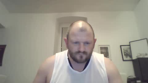 Snapshot of mrhotsex69 chatting on 12/21/25, 12:40 mrhotsex69 online show from 12/21/25, 12:40