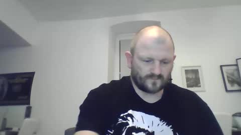 Snapshot of mrhotsex69 chatting on 02/20/26, 02:41 mrhotsex69 online show from 02/20/26, 02:41