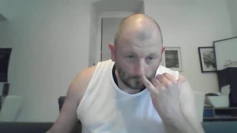 Snapshot of mrhotsex69 chatting on 03/12/26, 07:20 mrhotsex69 online show from 03/12/26, 07:20