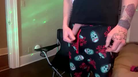 Snapshot of mrj1982 chatting on 03/16/26, 04:07 Mr.j online show from 03/16/26, 04:07