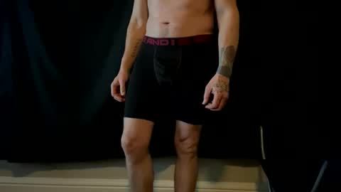 Snapshot of mrj1982 chatting on 03/24/26, 04:06 Mr.j online show from 03/24/26, 04:06