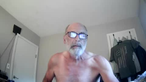 Snapshot of mrjames59 chatting on 08/01/26, 10:36 mrjames59 online show from 08/01/26, 10:36