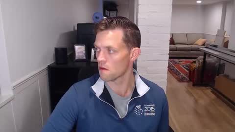 Snapshot of mrkenridge chatting on 09/30/25, 01:16 mrkenridge online show from 09/30/25, 01:16