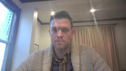 Snapshot of mrkenridge chatting on 11/17/25, 07:41 mrkenridge online show from 11/17/25, 07:41