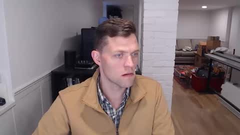 Snapshot of mrkenridge chatting on 11/21/25, 02:05 mrkenridge online show from 11/21/25, 02:05