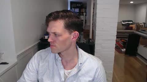 Snapshot of mrkenridge chatting on 03/24/26, 04:01 mrkenridge online show from 03/24/26, 04:01