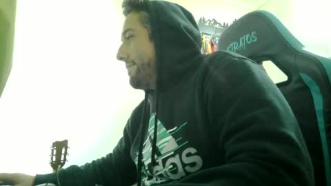 Snapshot of mrlilnice chatting on 06/12/26, 02:27 mrlilnice online show from 06/12/26, 02:27