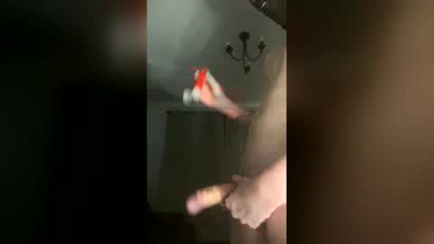 Snapshot of mrlovewhatyousee chatting on 02/02/26, 11:36 mrlovewhatyousee online show from 02/02/26, 11:36