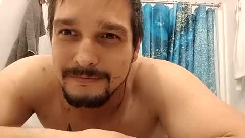 Snapshot of mrmoore89 chatting on 12/16/25, 04:17 Mrmoore89 online show from 12/16/25, 04:17