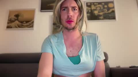 TaleOfLaura online show from 01/10/26, 11:20