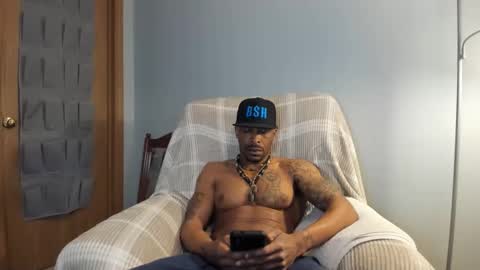 mromg007 online show from 03/04/26, 08:26