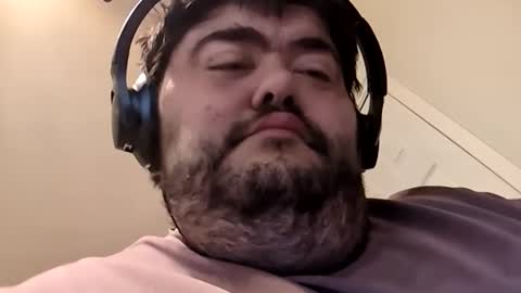 Snapshot of mrorange50187 chatting on 09/22/25, 01:24 mrorange50187 online show from 09/22/25, 01:24